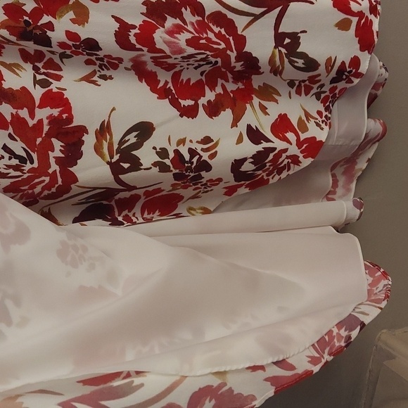 LOVERS AND FRIENDS Red Floral Printed Wrap Midi Skirt - Picture 9 of 14